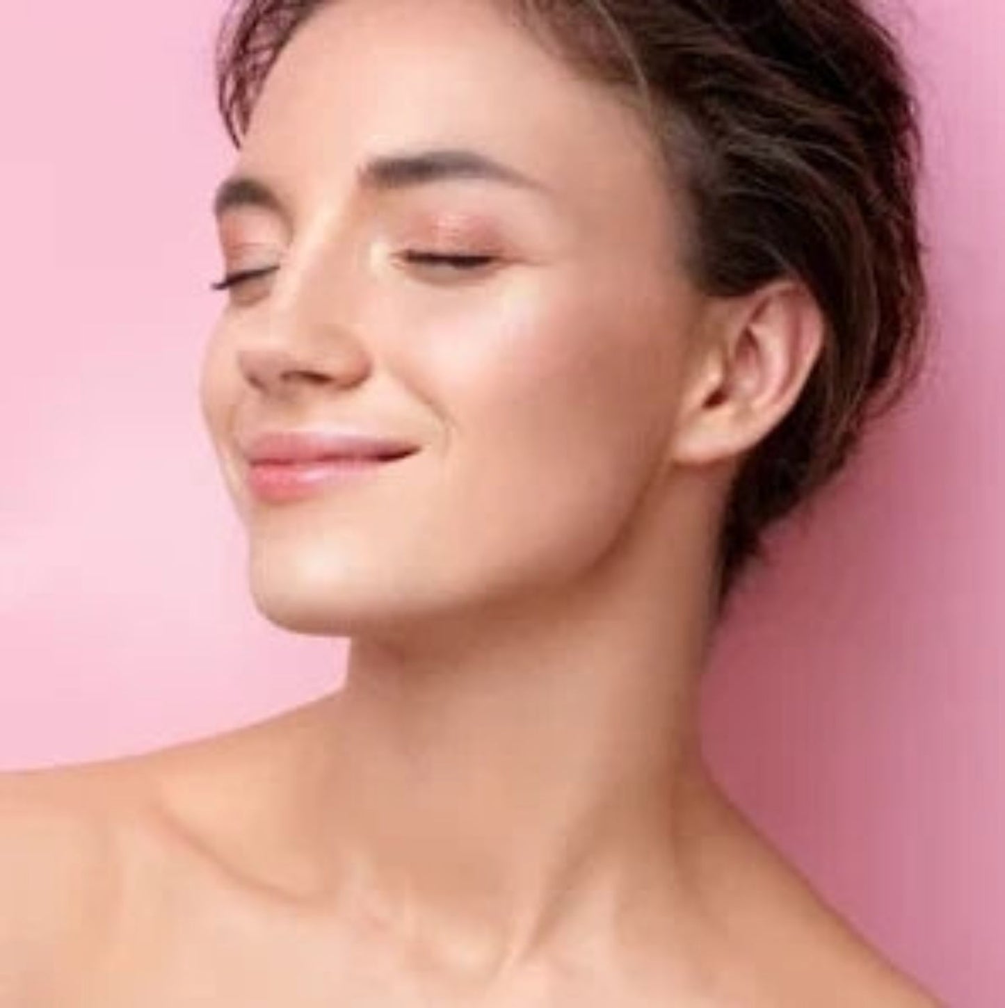 REVOLUTION Unicorn Heart Glow Mist