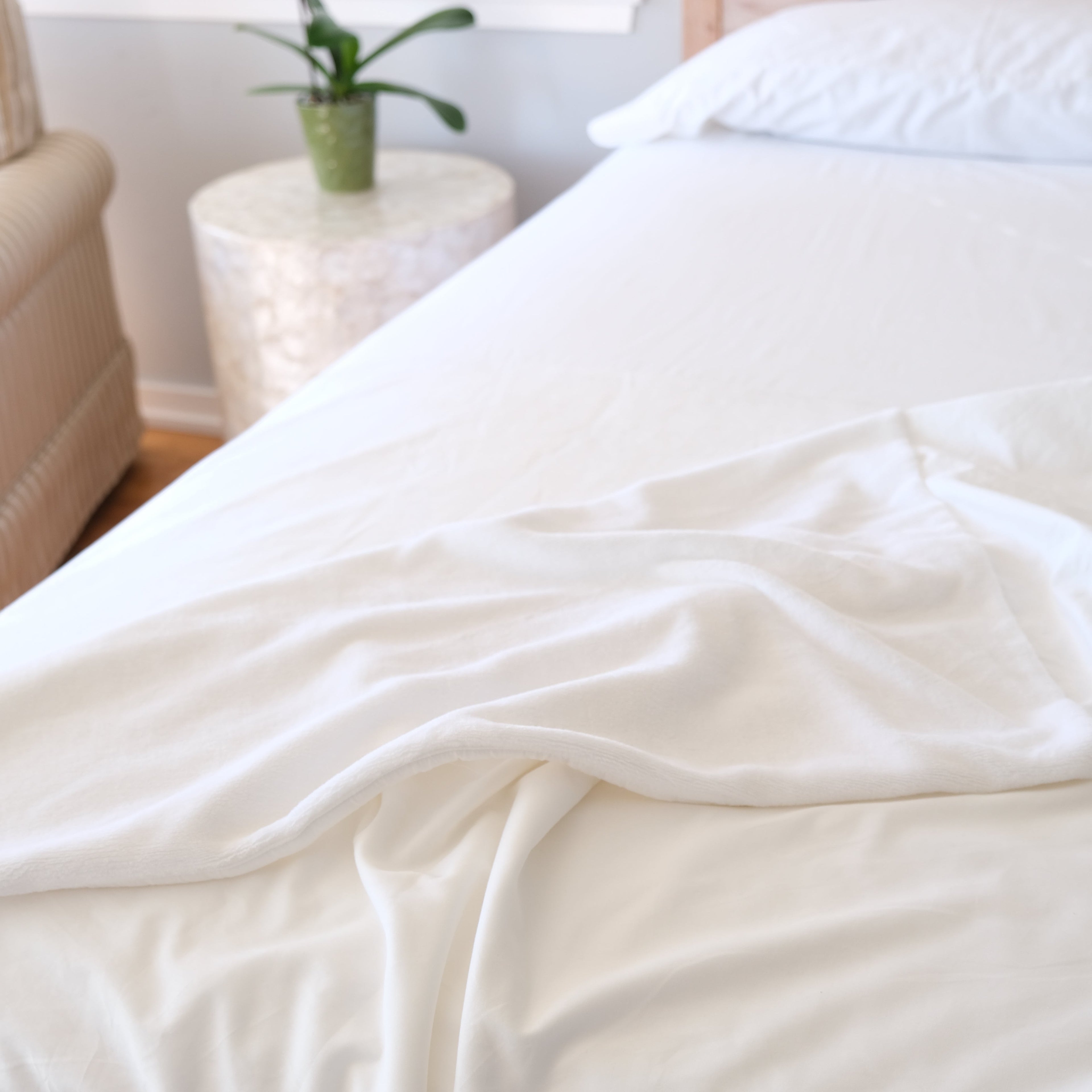 CozyLife Signature Balanced Foot Warmth Bed Sheet Set