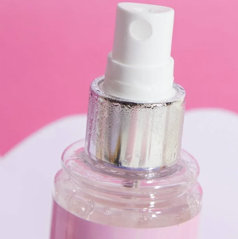 REVOLUTION Unicorn Heart Glow Mist