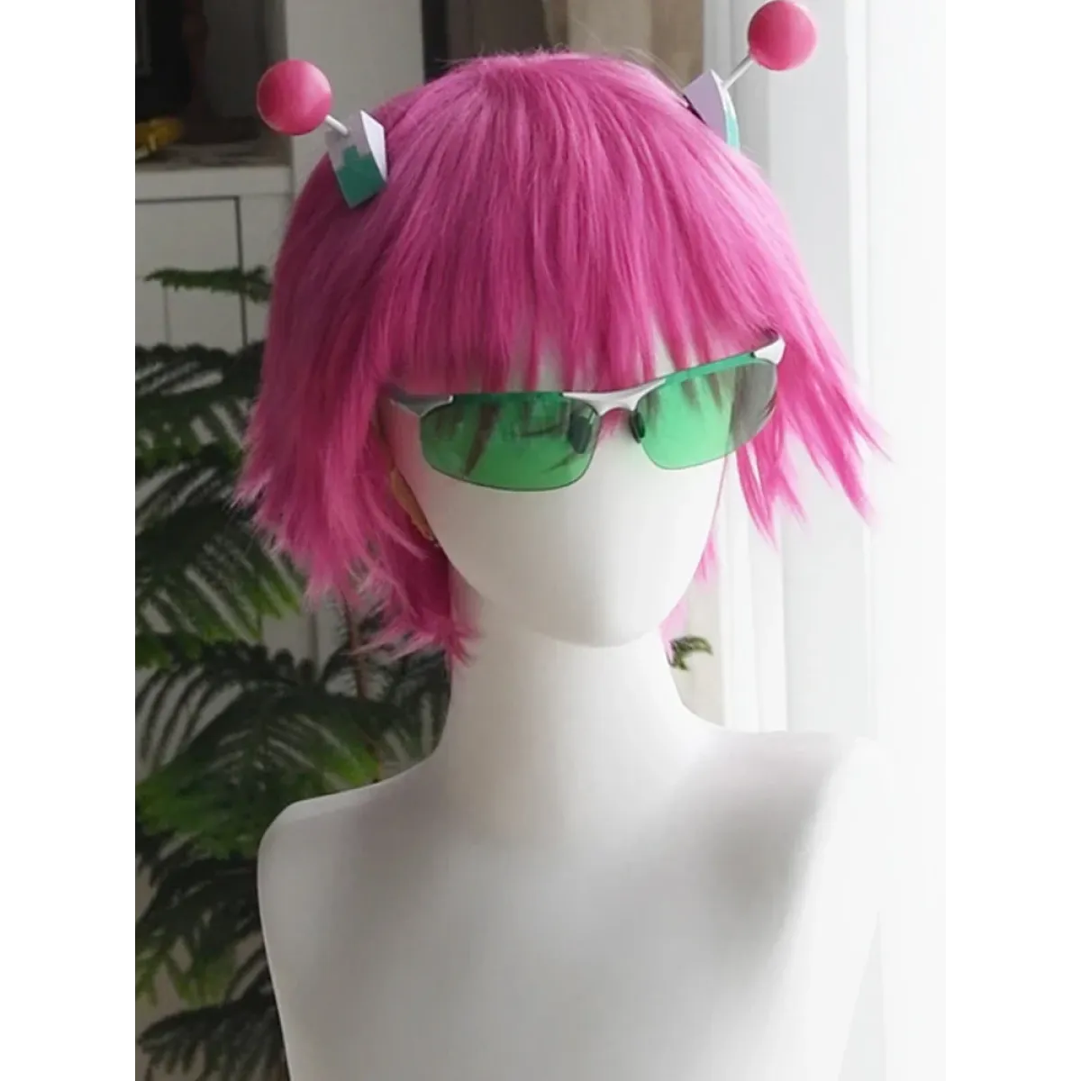 Saiki Kusuo Cosplay Wig – Pink Wig with Hairpins & Green Glasses Set
