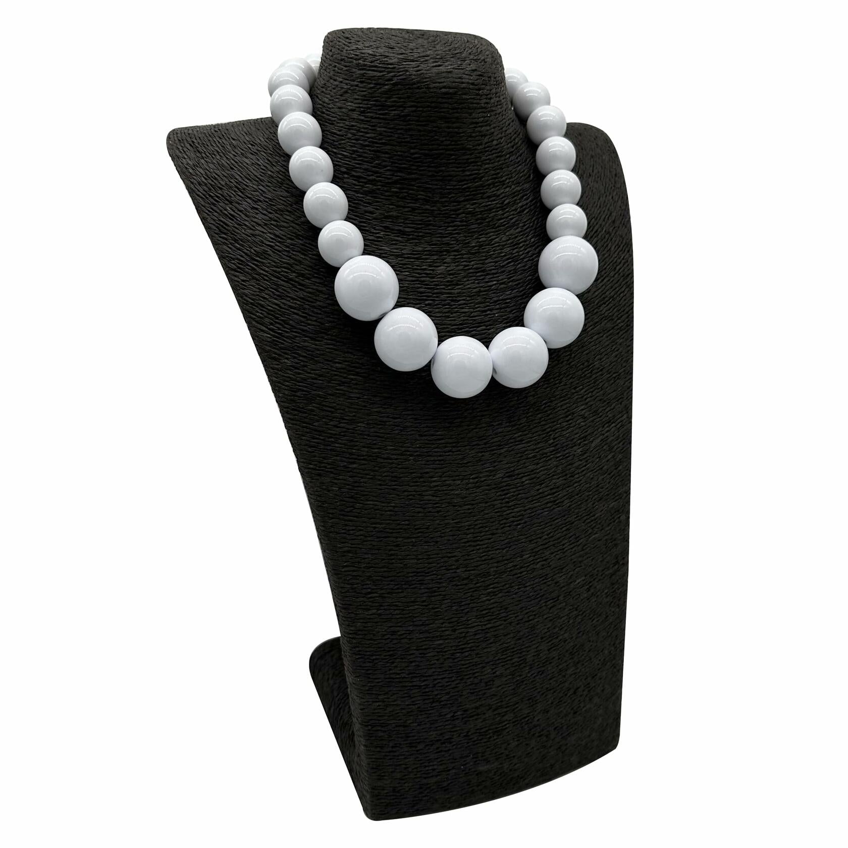 JHWZAIY White Acrylic Beaded Necklace Chunky Statement 02 Set